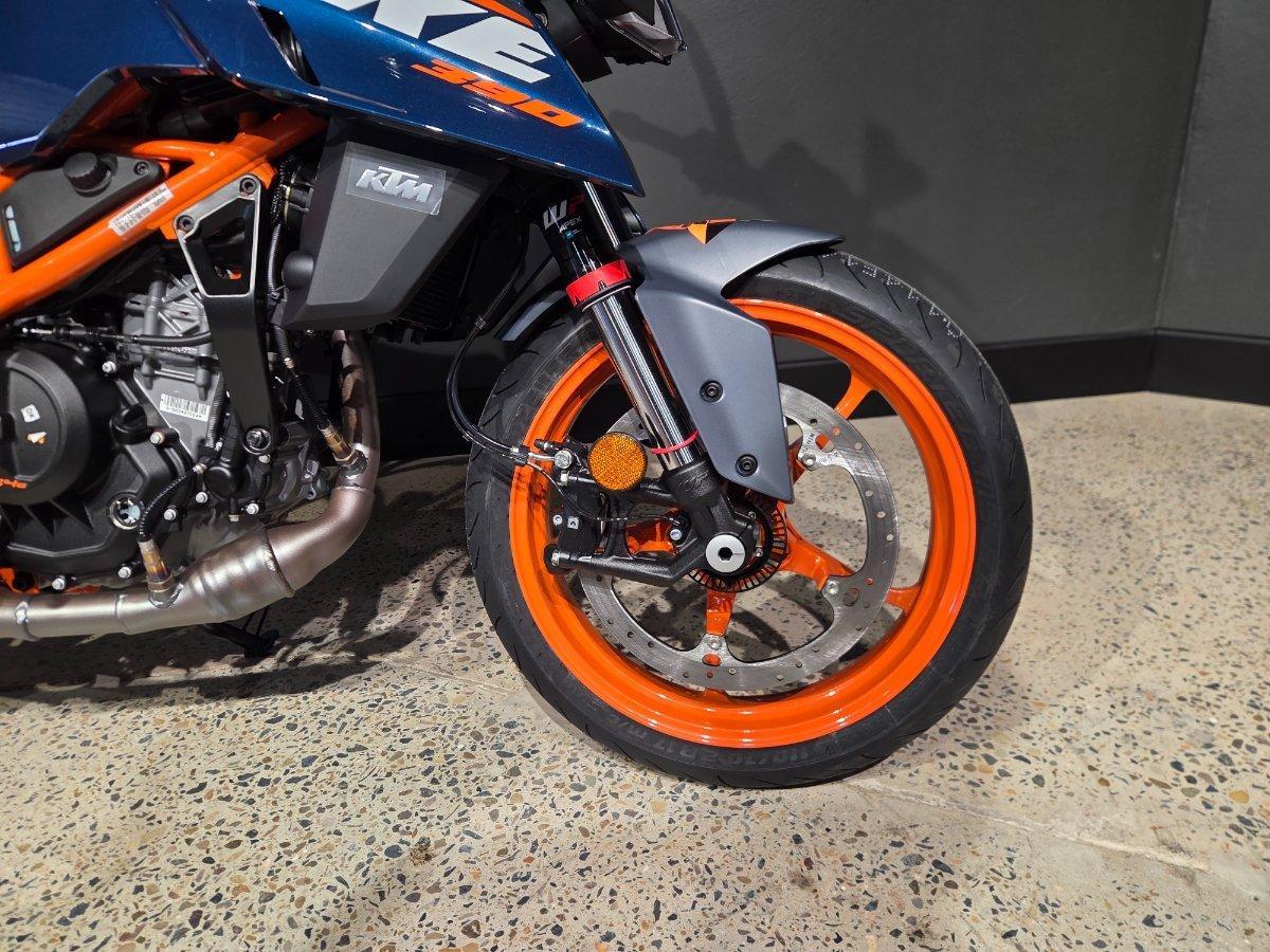 2025 KTM 390 DUKE ROAD