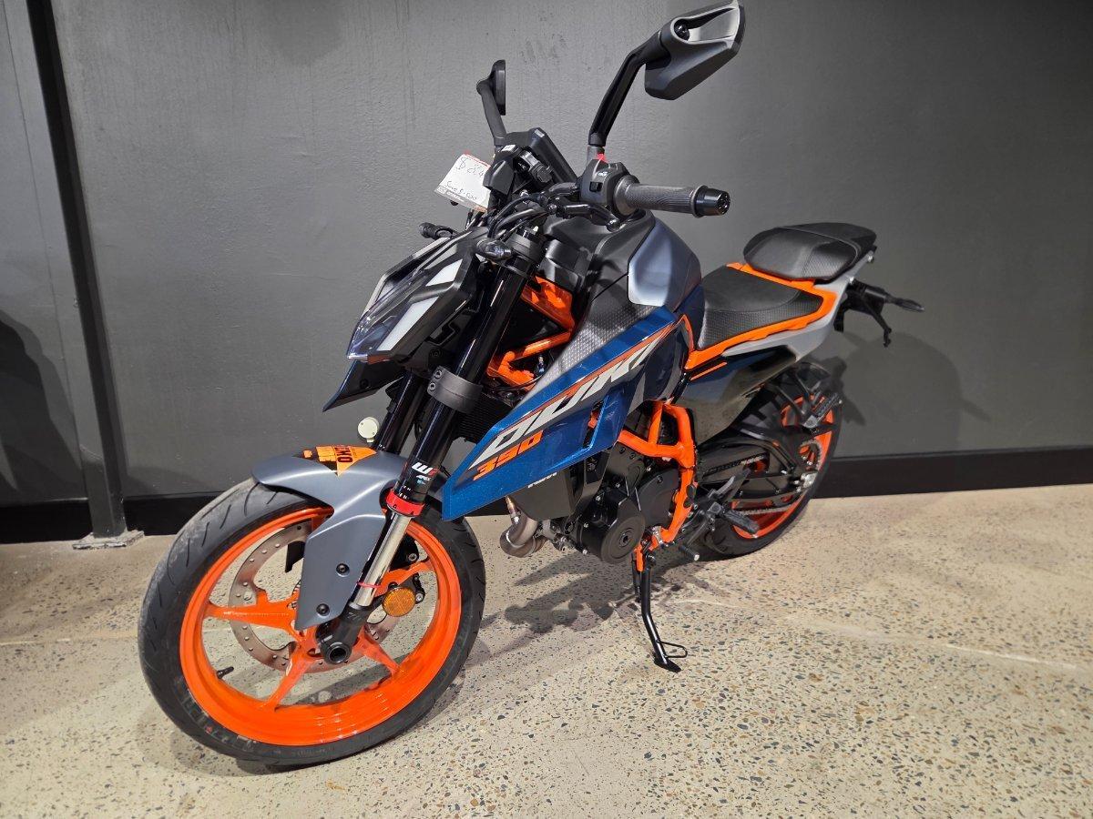 2025 KTM 390 DUKE ROAD