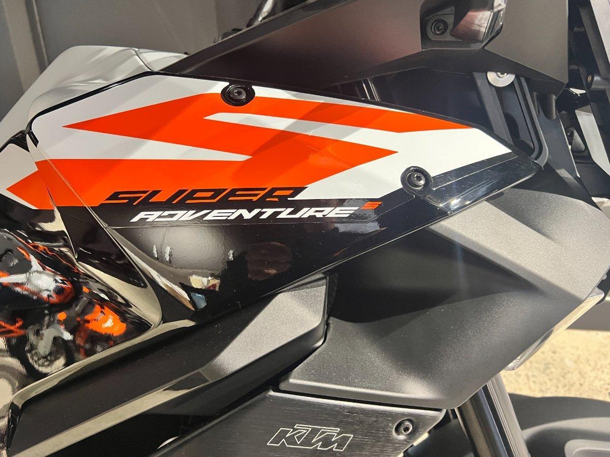 2026 KTM 1390 SUPER ADVENTURE S DUAL SPORTS