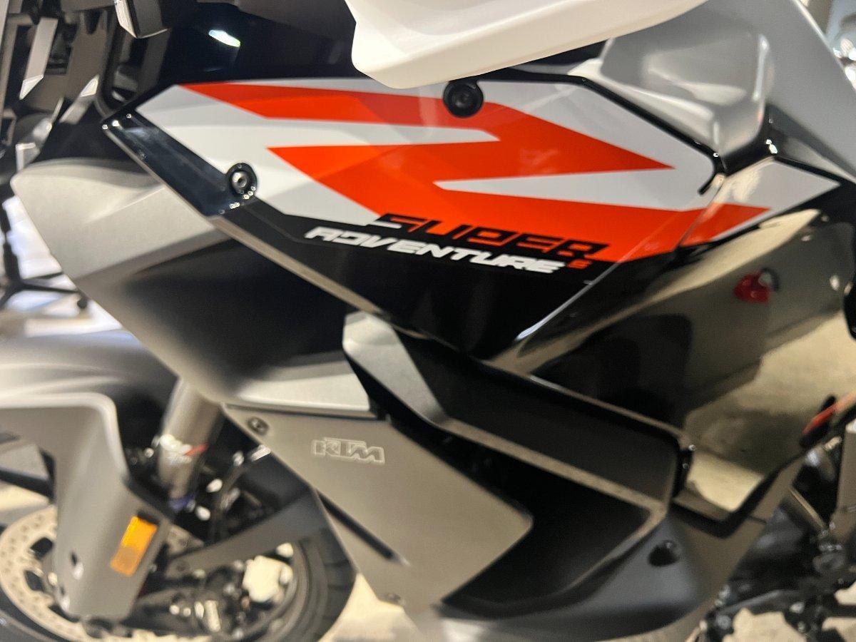 2026 KTM 1390 SUPER ADVENTURE S DUAL SPORTS