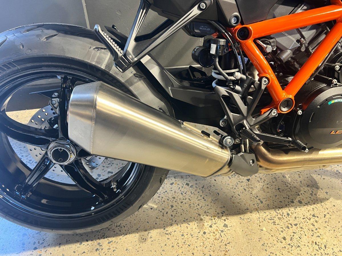 2026 KTM 1390 SUPER DUKE R EVO SPORTS