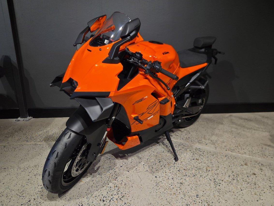 2026 KTM 990 RC R SPORTS