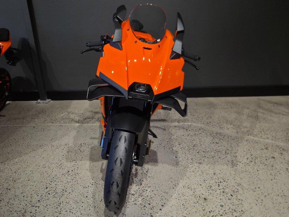 2026 KTM 990 RC R SPORTS