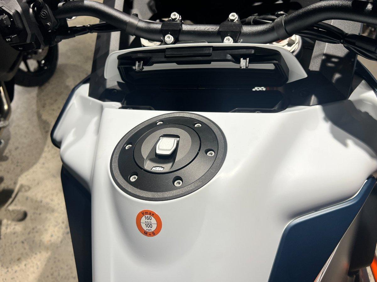 2026 KTM 1390 SUPER ADVENTURE R SPORTS