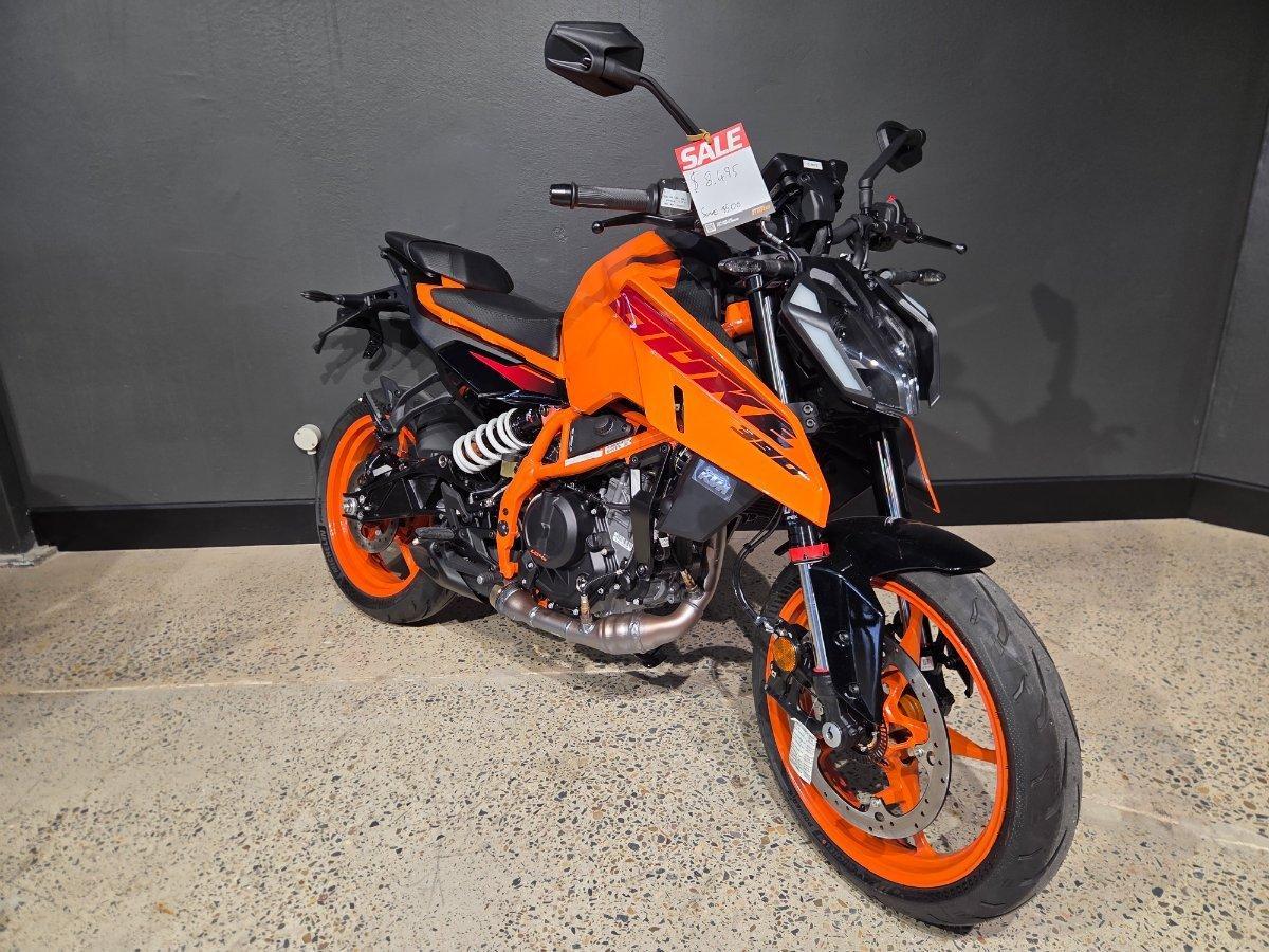 2025 KTM 390 DUKE ROAD