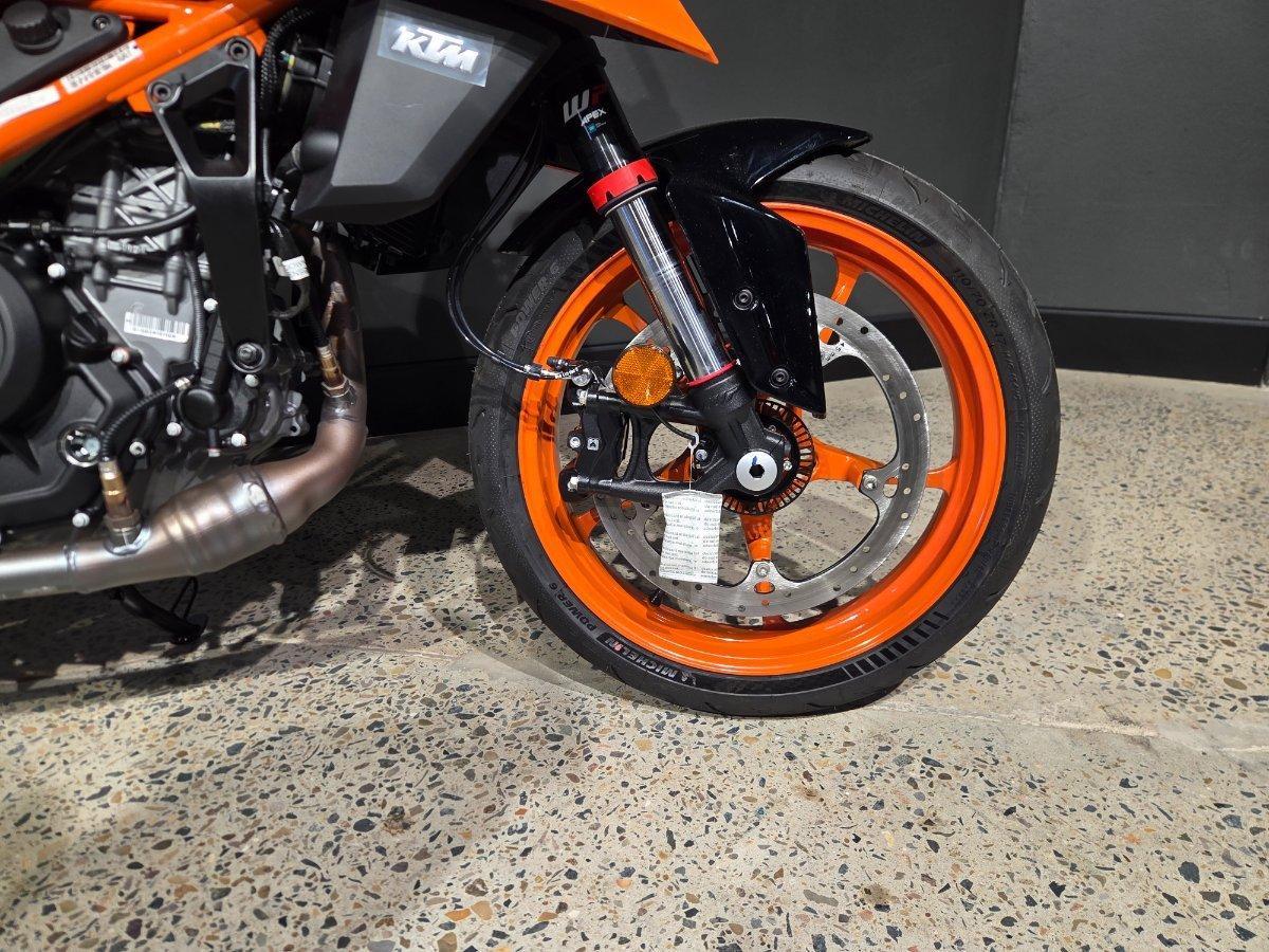 2025 KTM 390 DUKE ROAD