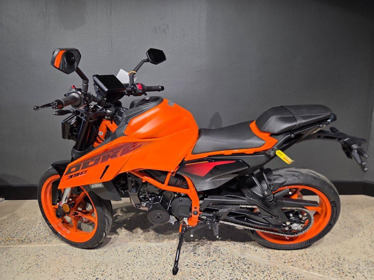2025 KTM 390 DUKE ROAD