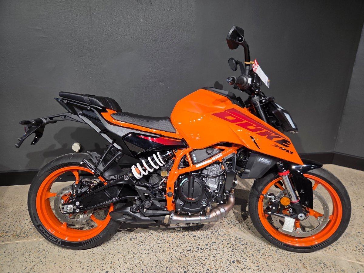 2025 KTM 390 DUKE ROAD