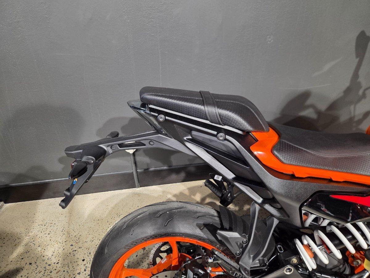 2025 KTM 390 DUKE ROAD
