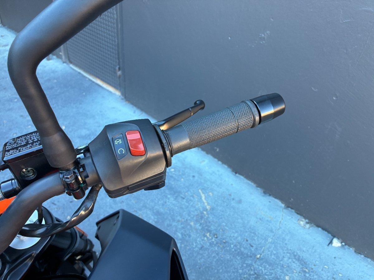 2023 KTM 390 DUKE ROAD