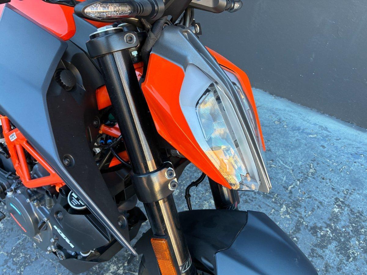 2023 KTM 390 DUKE ROAD