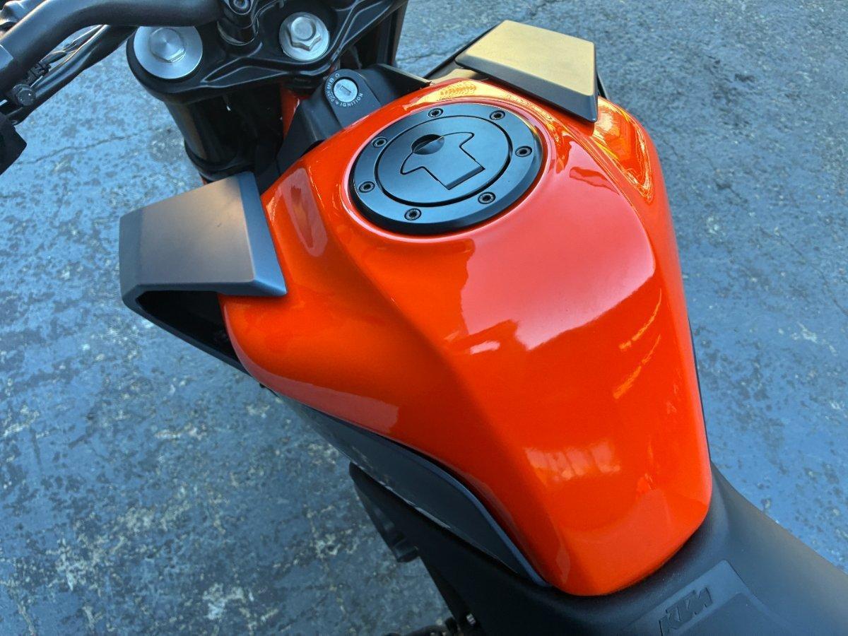 2023 KTM 390 DUKE ROAD
