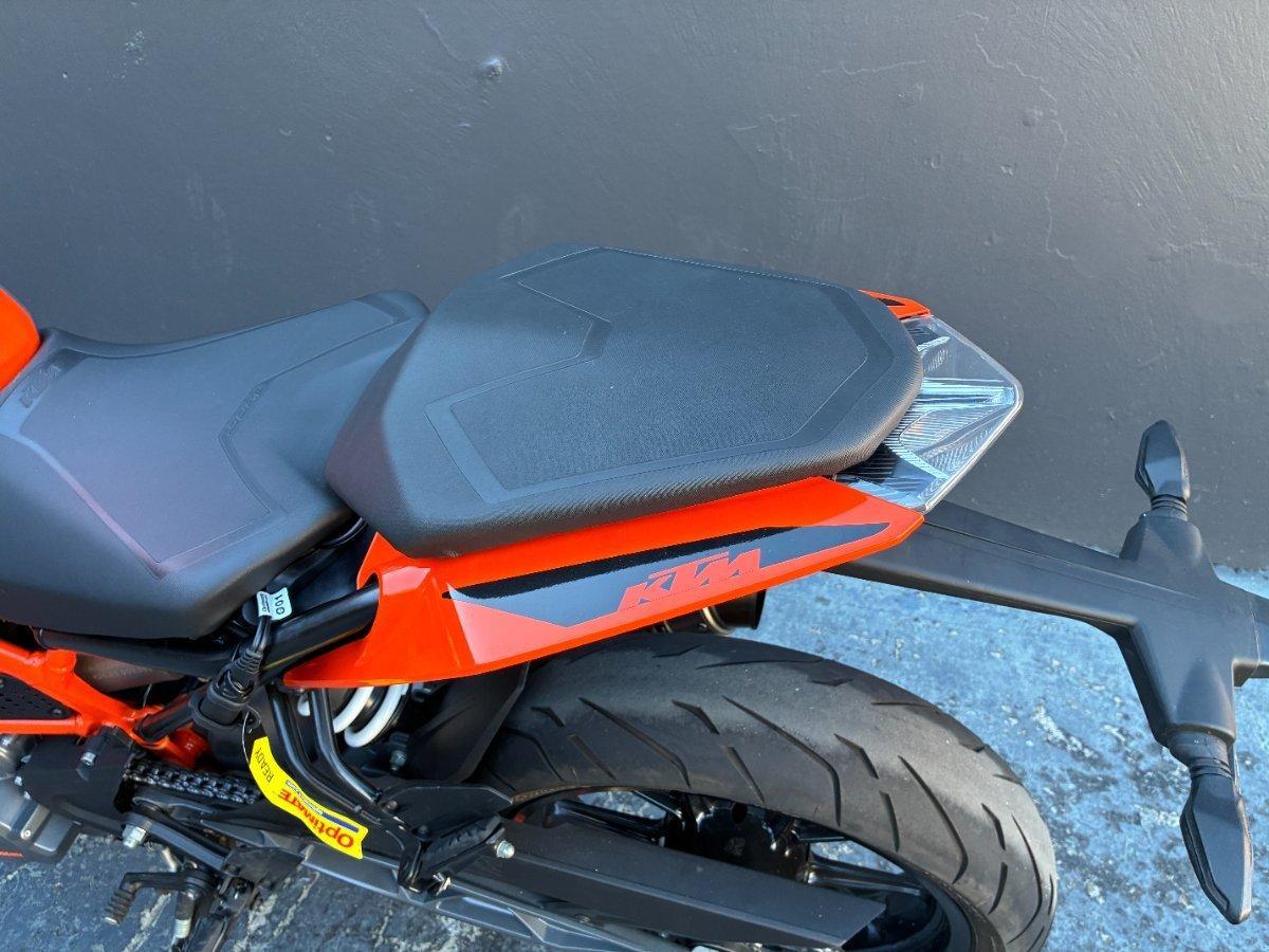 2023 KTM 390 DUKE ROAD