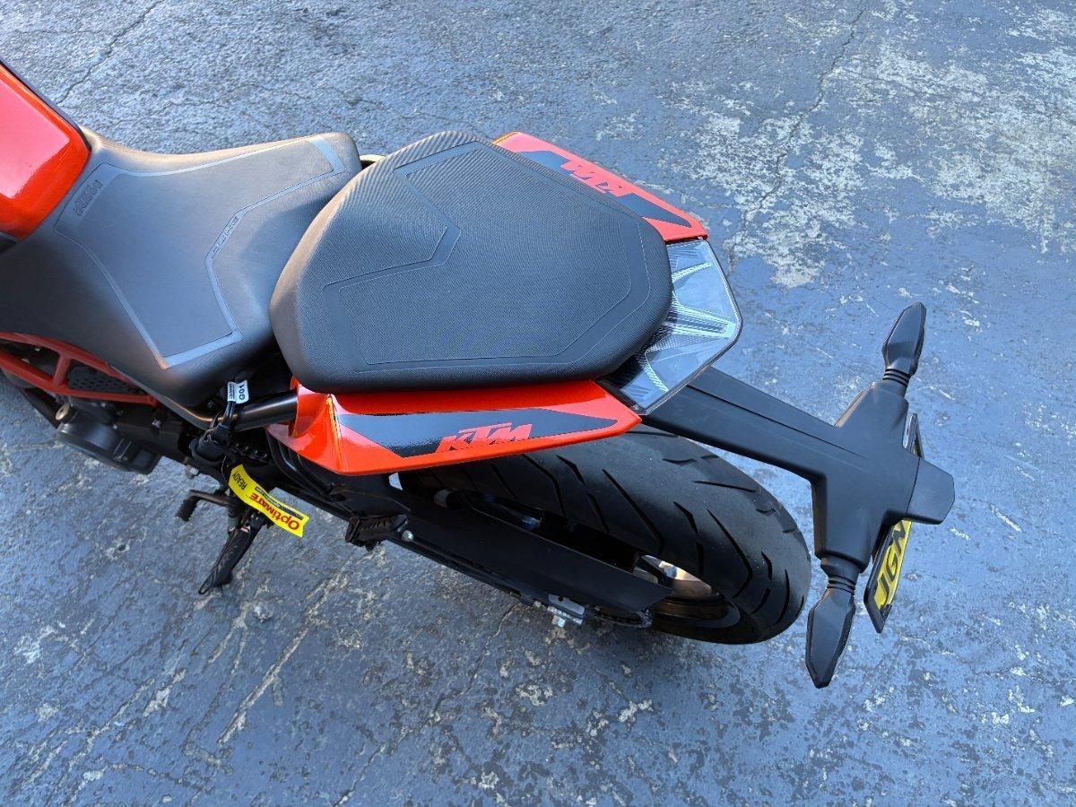 2023 KTM 390 DUKE ROAD