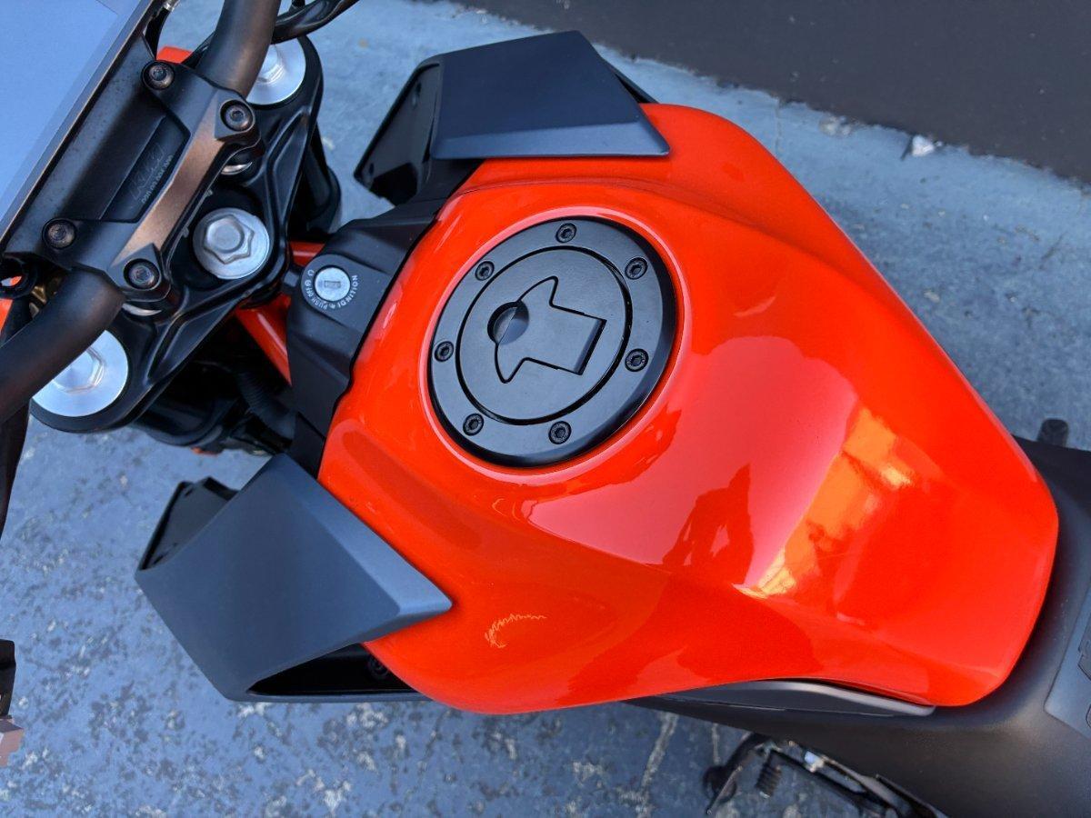 2023 KTM 390 DUKE ROAD