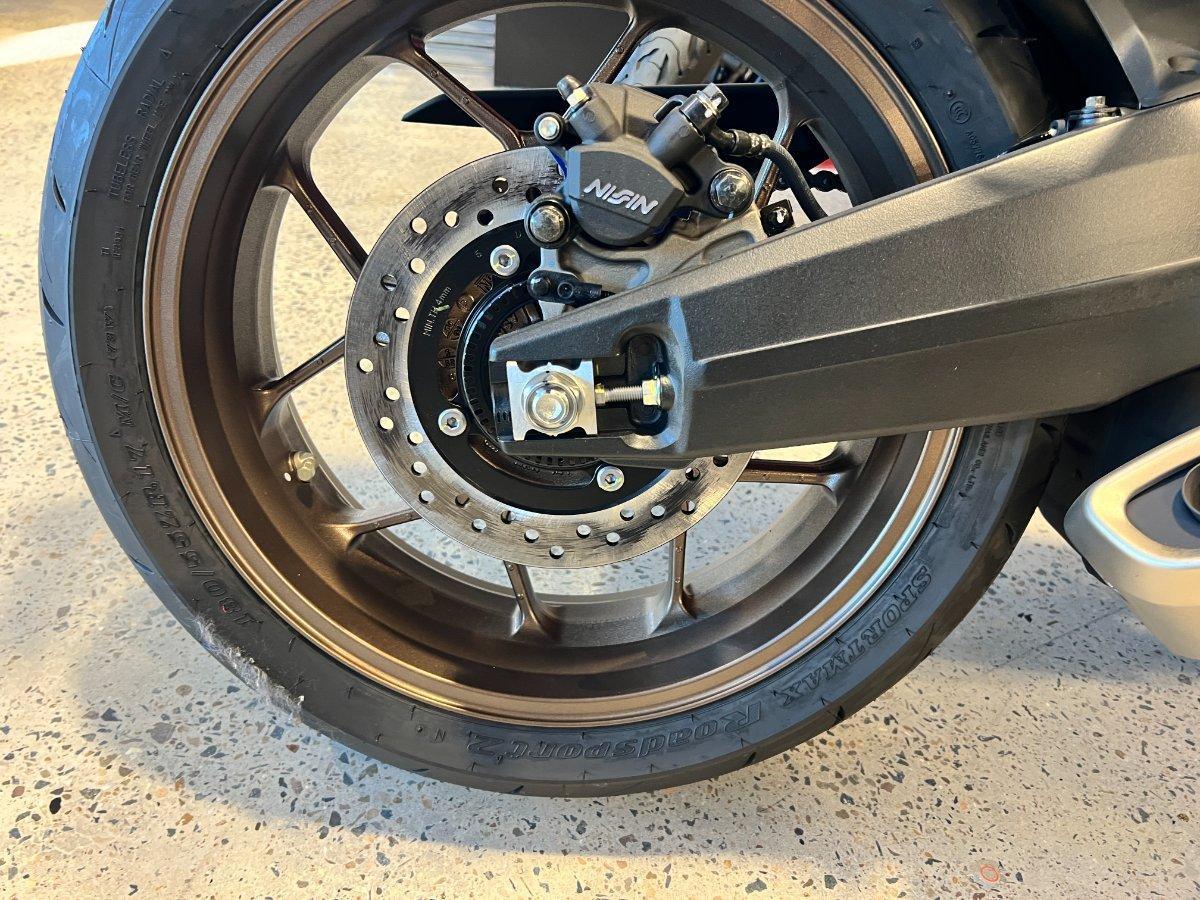2026 HONDA CB650R E-CLUTCH SPORTS