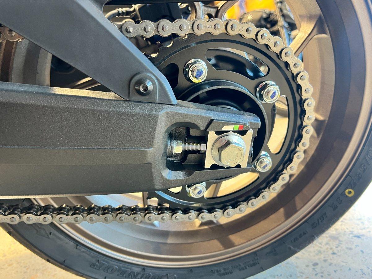 2026 HONDA CB650R E-CLUTCH SPORTS