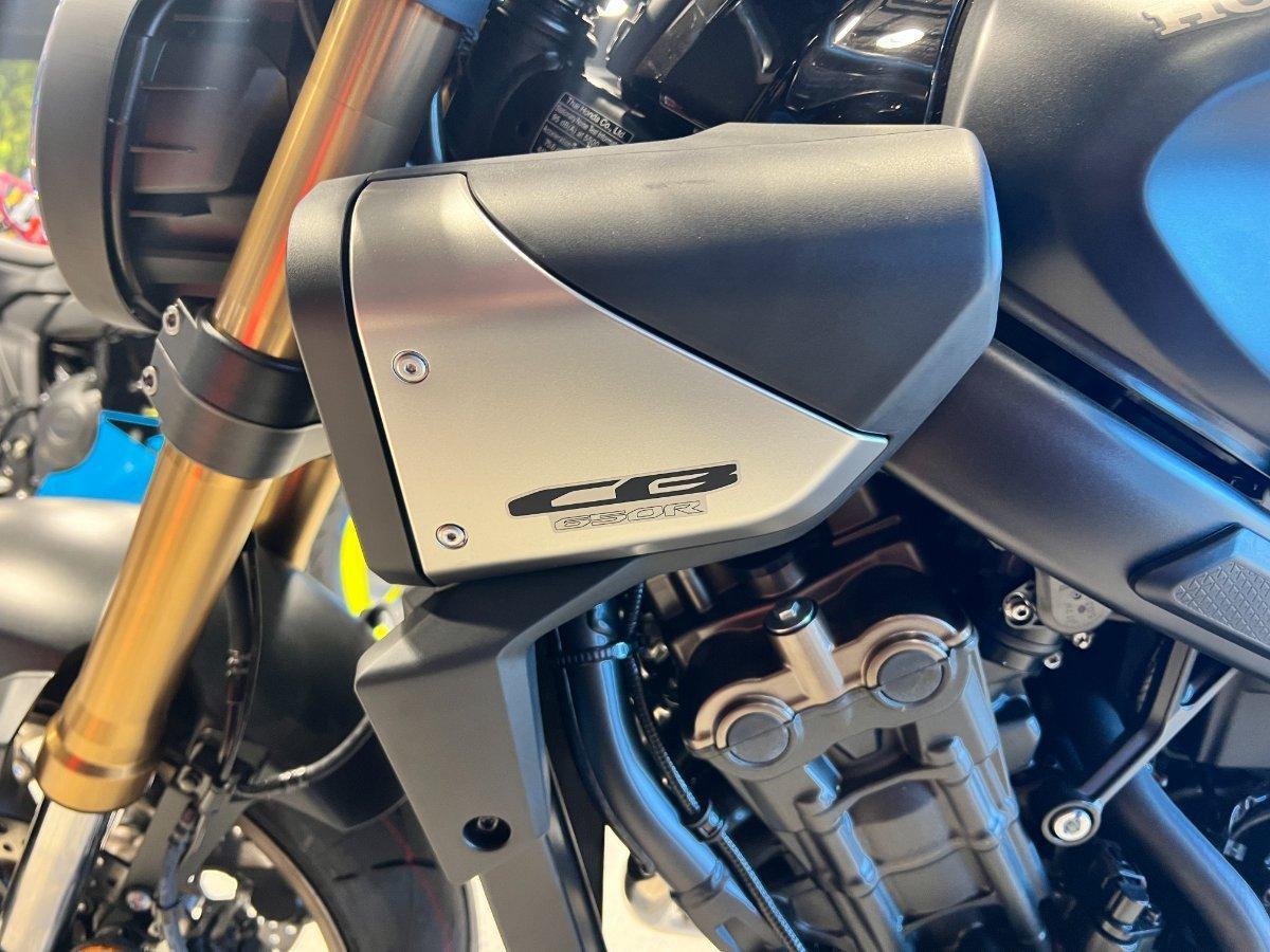 2026 HONDA CB650R E-CLUTCH SPORTS