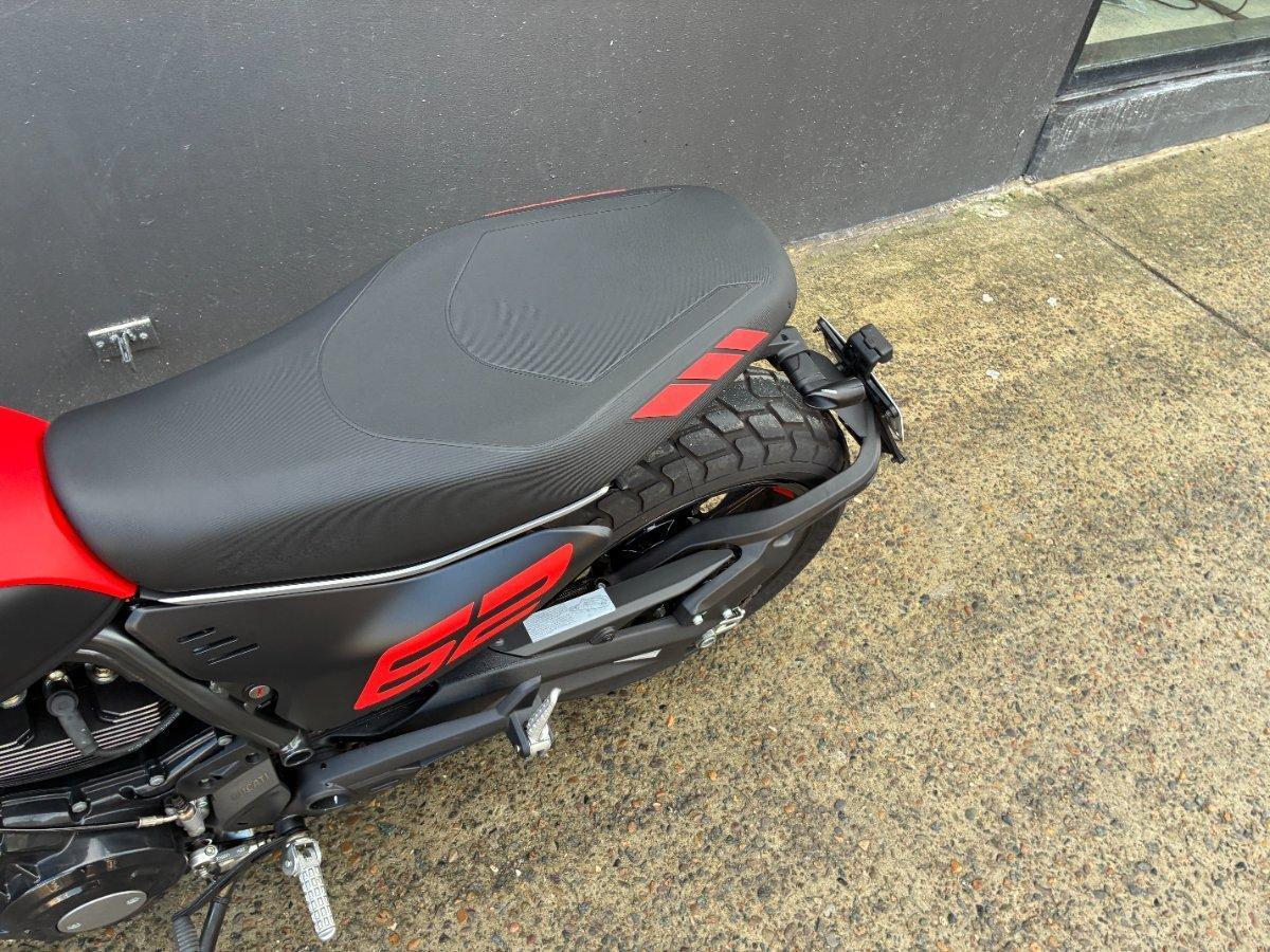 2024 DUCATI SCRAMBLER FULL THROTTLE SPORTS