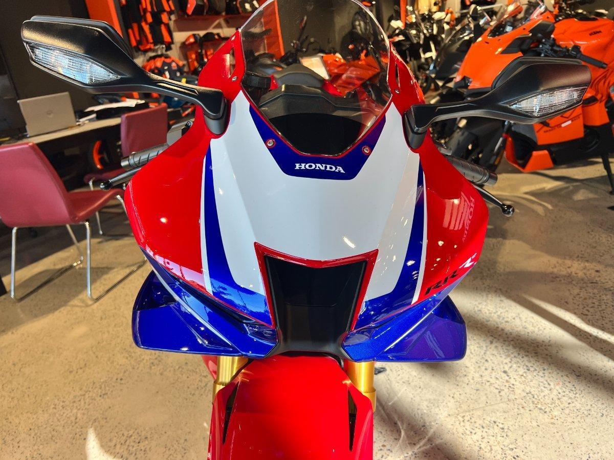 2026 HONDA CBR1000RR-R SP (FIREBLADE) ABS ROAD