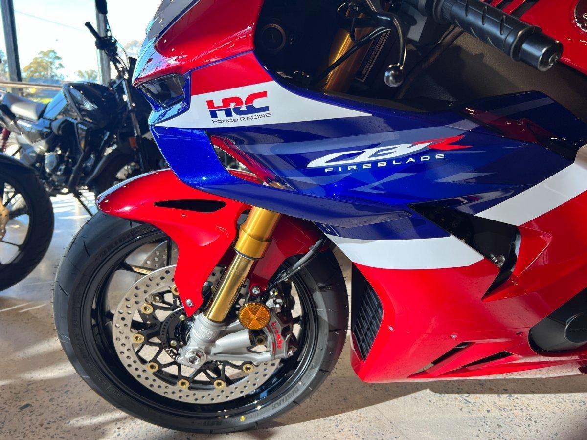 2026 HONDA CBR1000RR-R SP (FIREBLADE) ABS ROAD