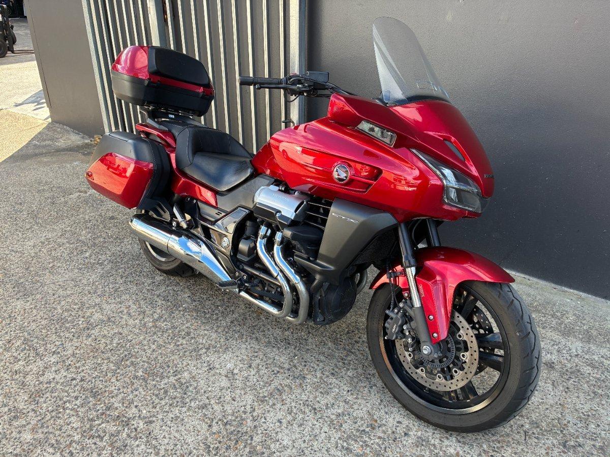 2014 HONDA CTX1300A ROAD
