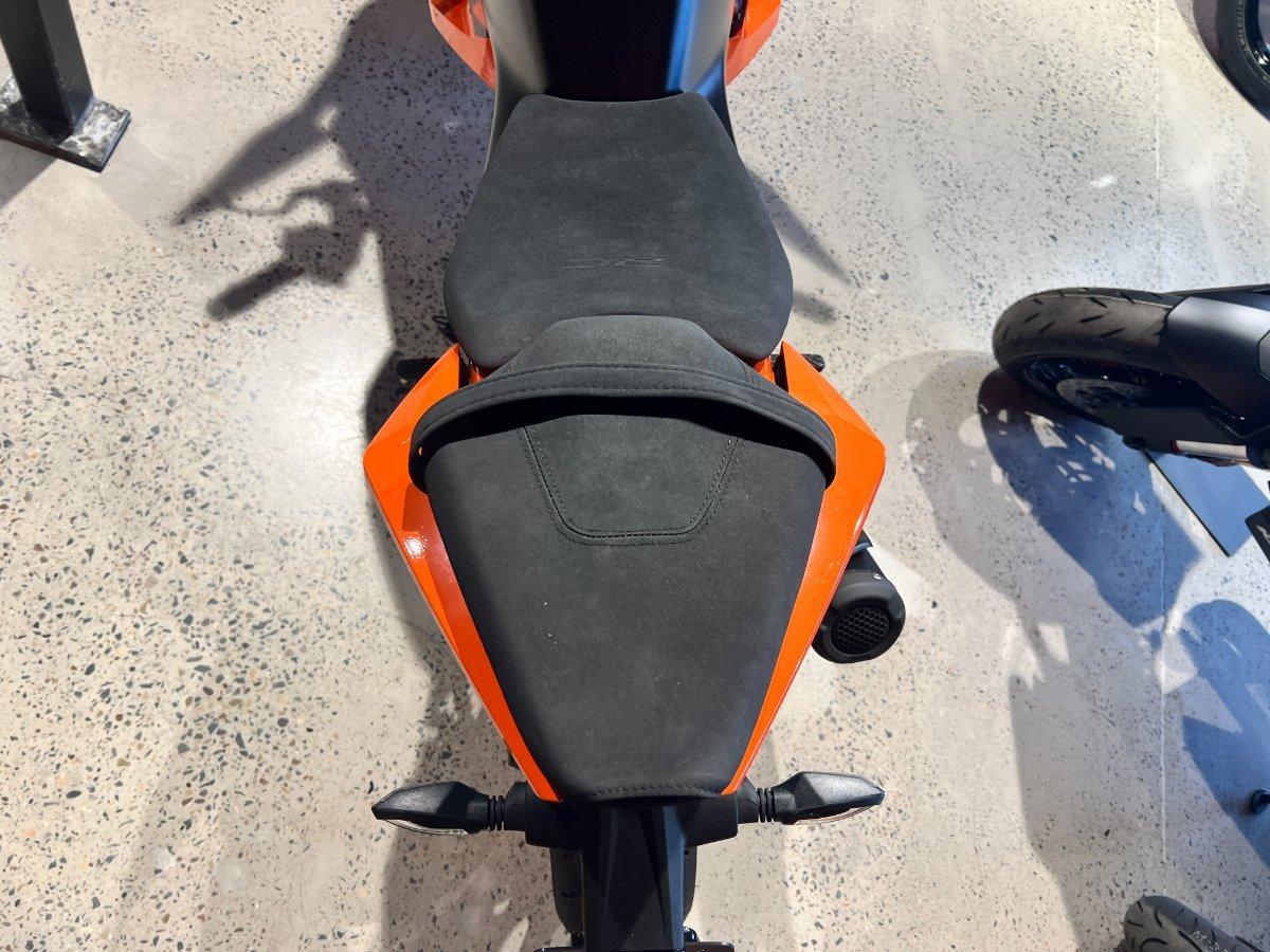 2024 KTM RC 390 SPORTS