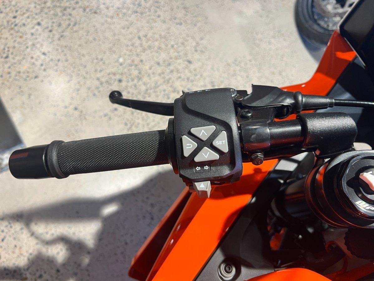 2024 KTM RC 390 SPORTS