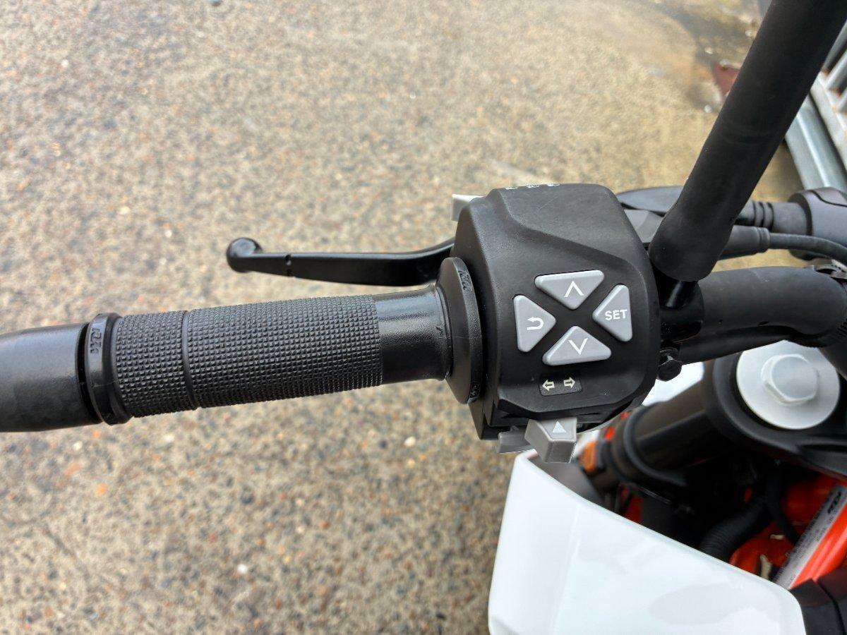2017 KTM 390 DUKE ROAD