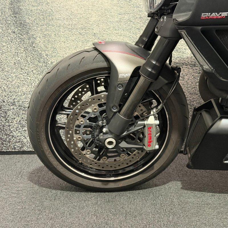 2016 DUCATI DIAVEL CARBON CRUISER