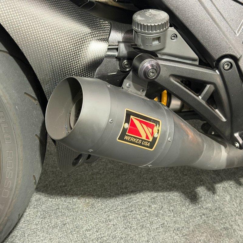 2016 DUCATI DIAVEL CARBON CRUISER