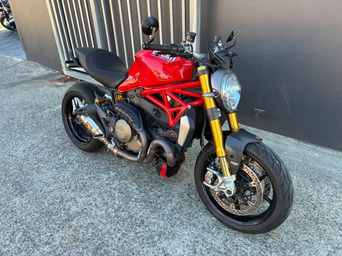 2014 DUCATI MONSTER 1200S ROAD