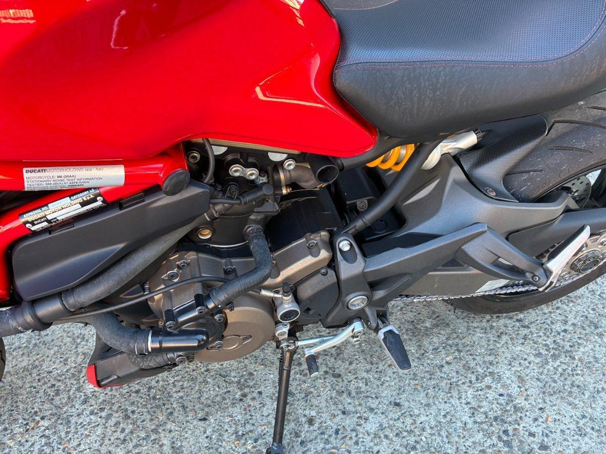 2014 DUCATI MONSTER 1200S ROAD