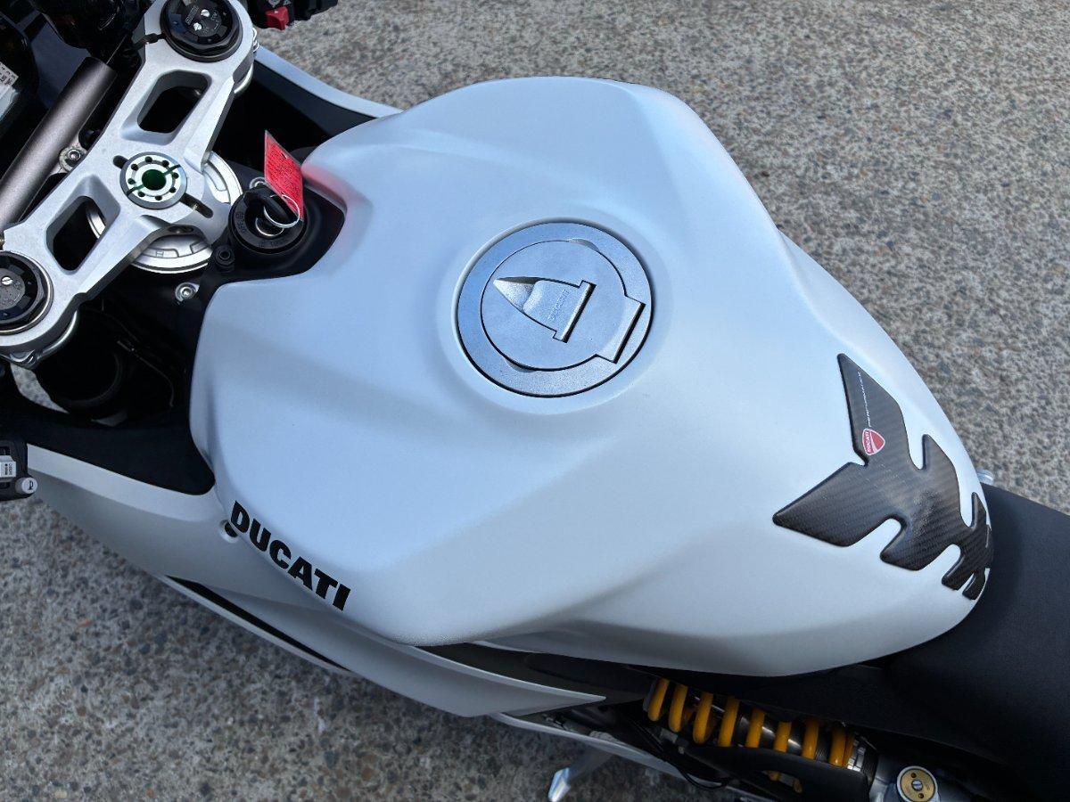 2022 DUCATI PANIGALE V2 SPORTS