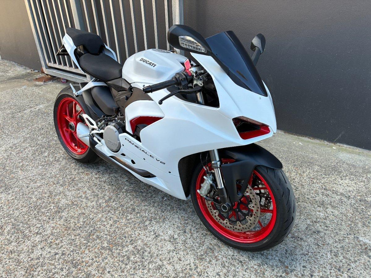 2022 DUCATI PANIGALE V2 SPORTS