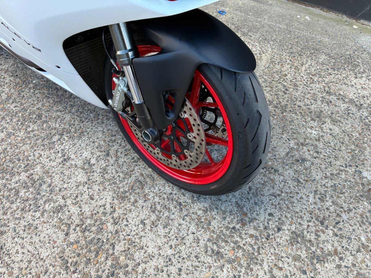 2022 DUCATI PANIGALE V2 SPORTS