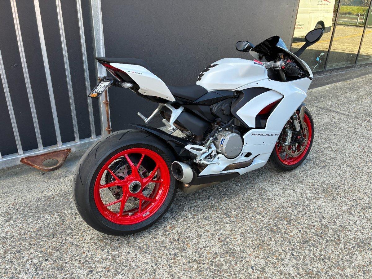 2022 DUCATI PANIGALE V2 SPORTS