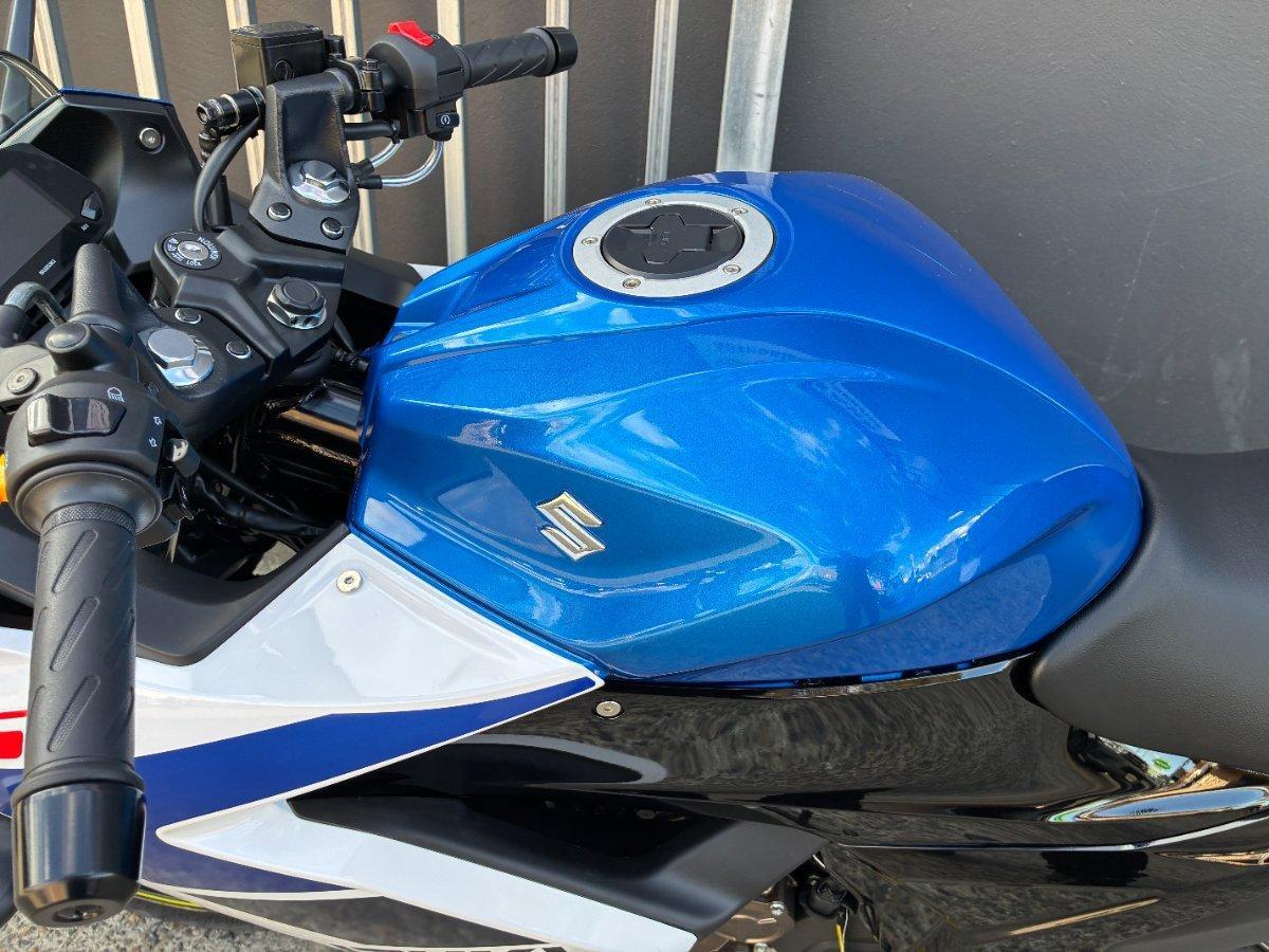 2026 SUZUKI GIXXER SF 250 ROAD