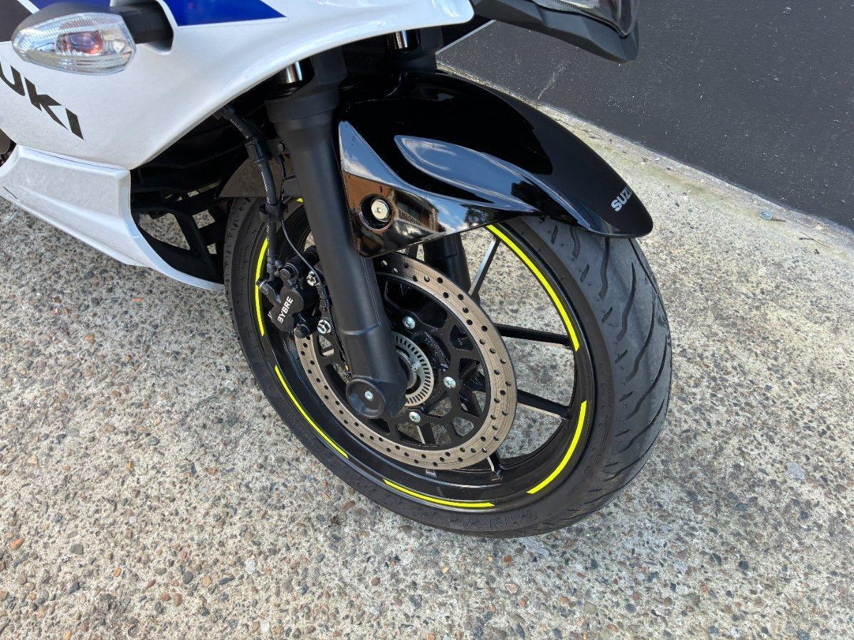 2026 SUZUKI GIXXER SF 250 ROAD