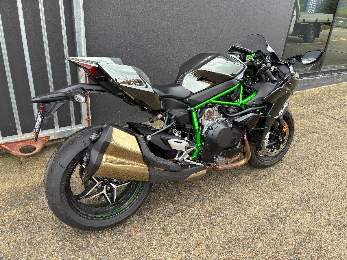 2025 KAWASAKI NINJA H2 SPORTS