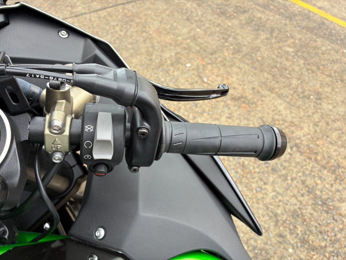 2025 KAWASAKI NINJA H2 SPORTS