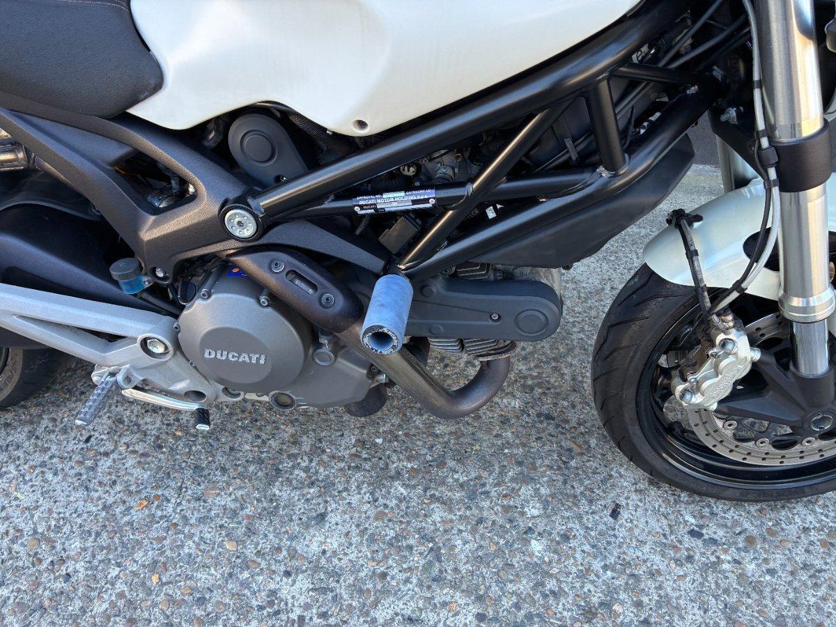 2013 DUCATI MONSTER 696 ROAD