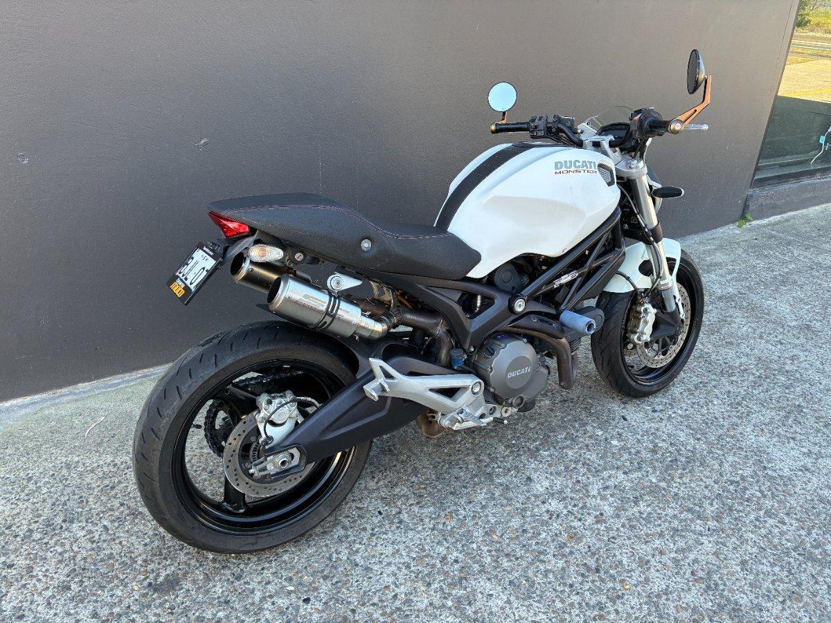 2013 DUCATI MONSTER 696 ROAD