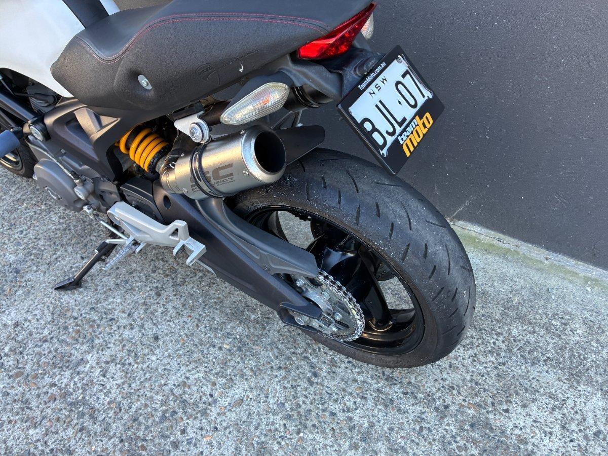 2013 DUCATI MONSTER 696 ROAD