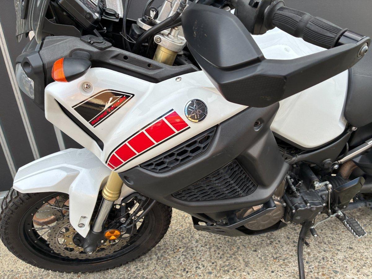 2011 YAMAHA XTZ1200 SUPER TENERE DUAL SPORTS