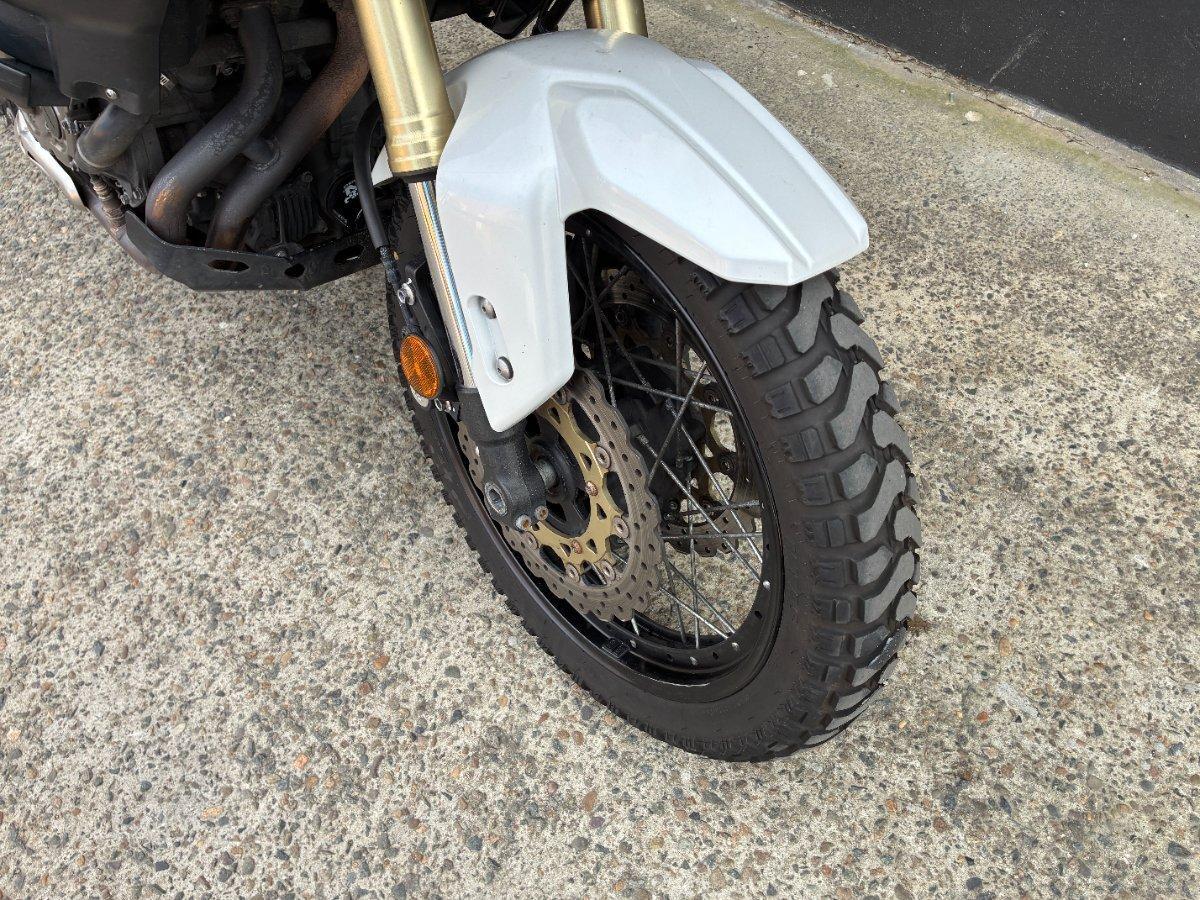 2011 YAMAHA XTZ1200 SUPER TENERE DUAL SPORTS