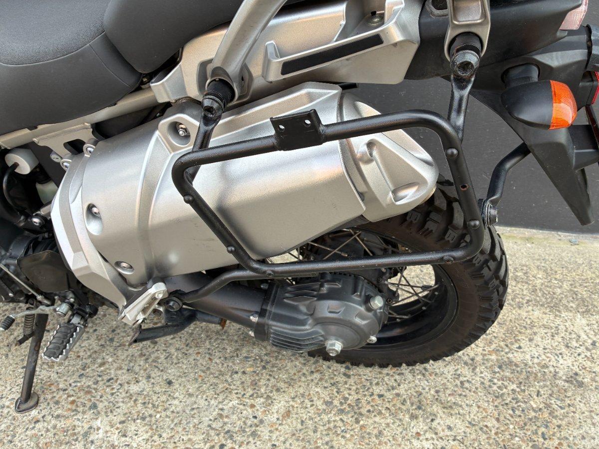 2011 YAMAHA XTZ1200 SUPER TENERE DUAL SPORTS