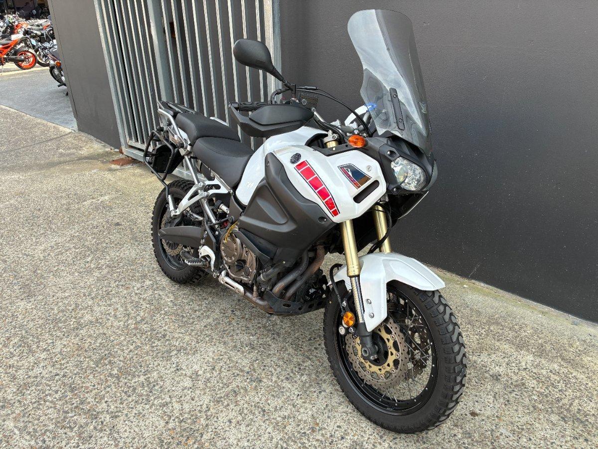 2011 YAMAHA XTZ1200 SUPER TENERE DUAL SPORTS