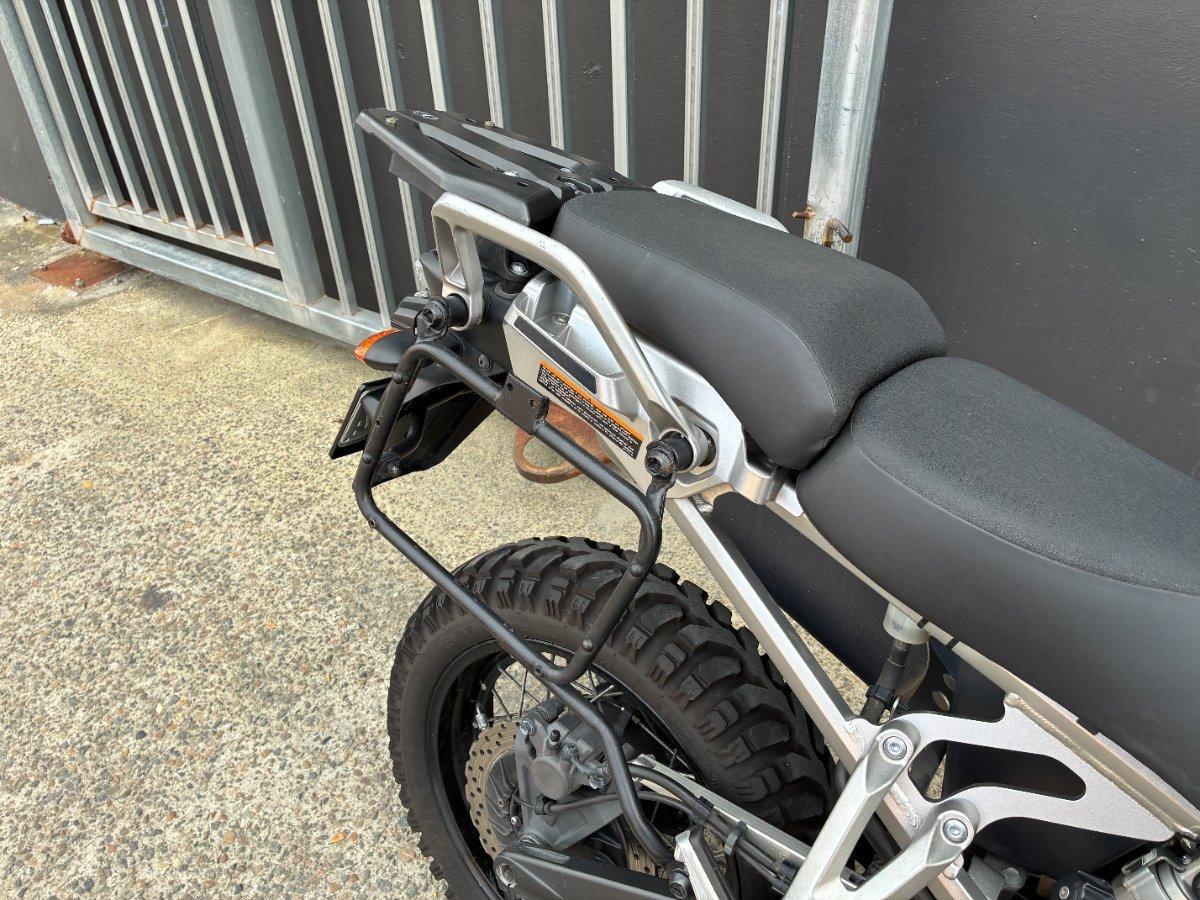 2011 YAMAHA XTZ1200 SUPER TENERE DUAL SPORTS