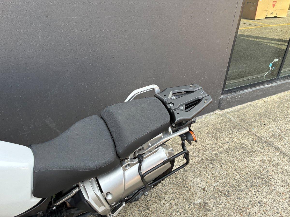2011 YAMAHA XTZ1200 SUPER TENERE DUAL SPORTS